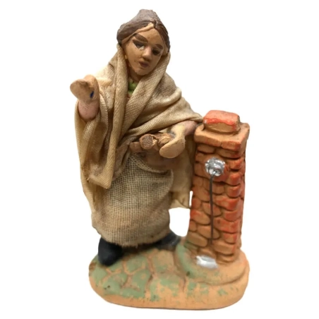 Donna alla fontana vestita in stoffa 7 cm