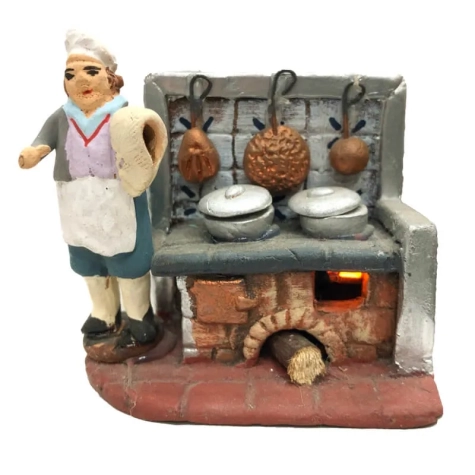 Uomo in cucina con luce fuoco 4 cm