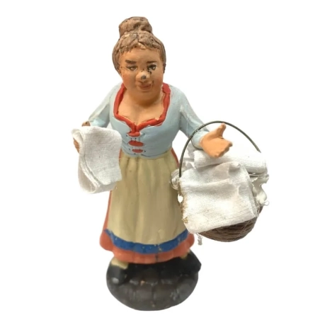 Lavandaia con cesto di panni in terracotta 10 cm