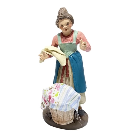 lavandaia con panni lavati in terracotta 12 cm