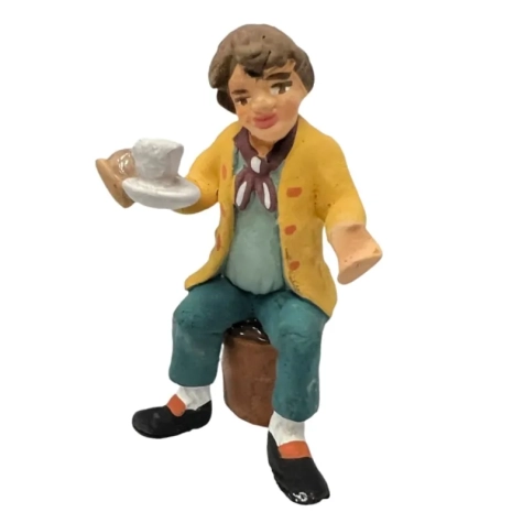 Uomo con tazza di caffè in terracotta 10 cm