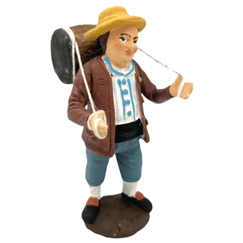Uomo che trasporta botte in terracotta 10 cm