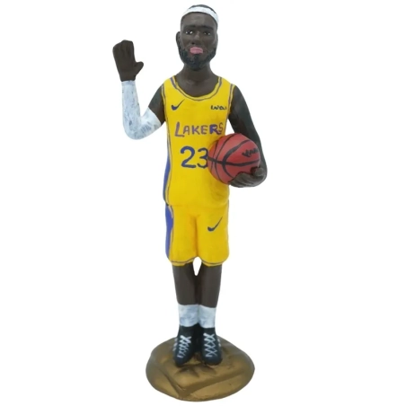 Statuetta Lebron James in terracotta 17 cm
