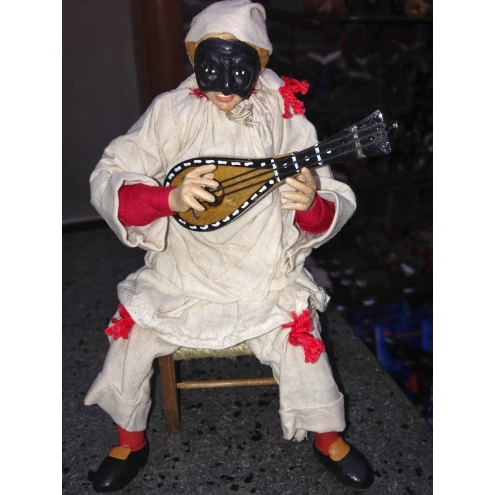 pulcinella in terracotta vestito stoffe presepe