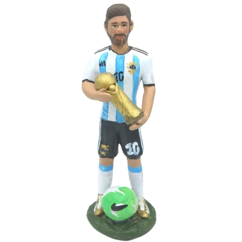 Statuina Messi Argentina con la coppa del mondo da 17 cm
