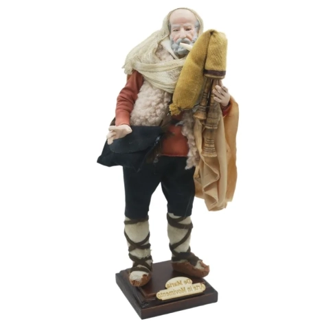 Zampognaro con zampogna con occhi in vetro e vestiti in stoffa san leucio 25 cm