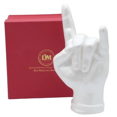 Corna mano portafortuna bianco perla in terracotta