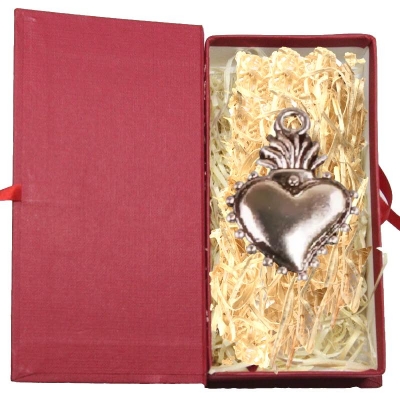 Cuore Sacro Ciondolo in metallo 1 cm in scatola regalo
