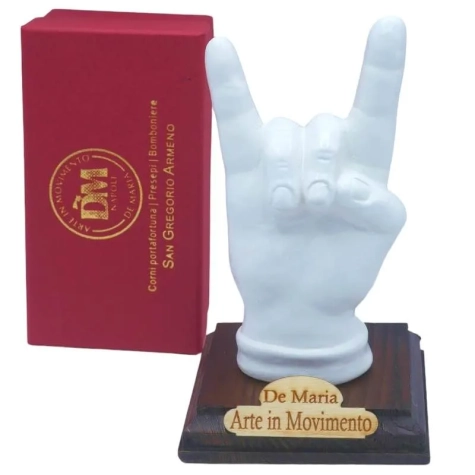 Corna mano bianca in ceramica 12 cm con base in legno 2