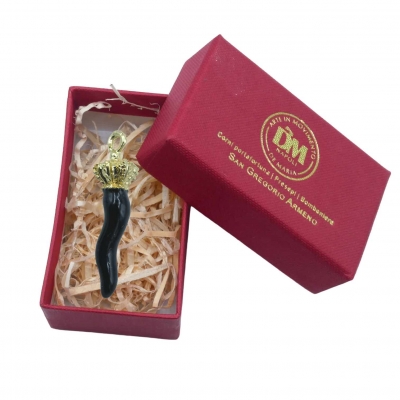 Gioiello Ciondolo corno nero in metallo 2 cm con scatola regalo
