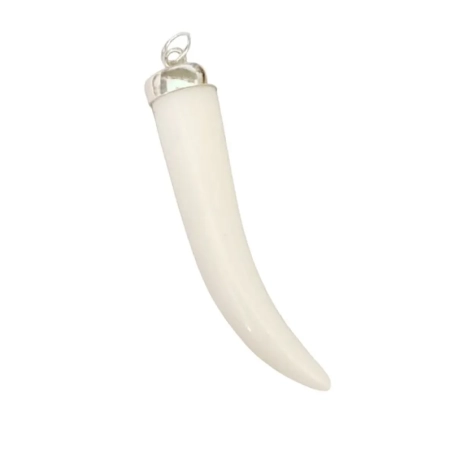 Gioiello Ciondolo con corno bianco in corallo 4 cm