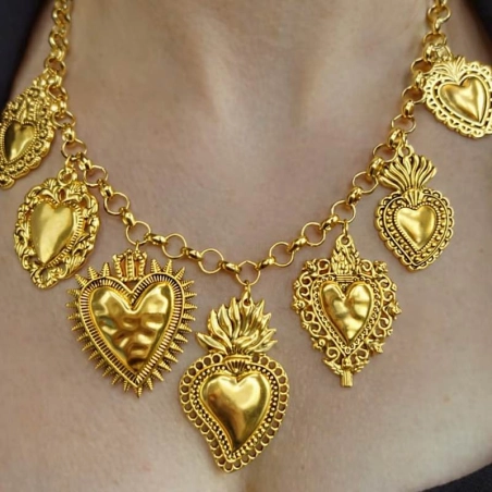 Collana con corno cuori d'orati | Portafortuna da regalare | corno rosso