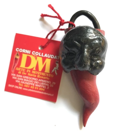 Maschera di Pulcinella con corno in terracotta 9 cm