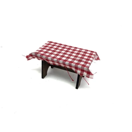 Tavolo con tovaglia per pastori da 7 a 10 cm