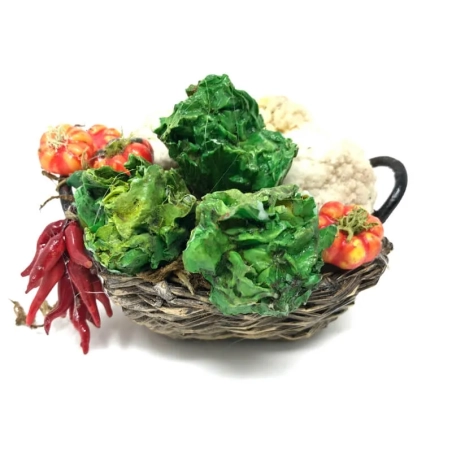 Cesto con verdure fresche in cera