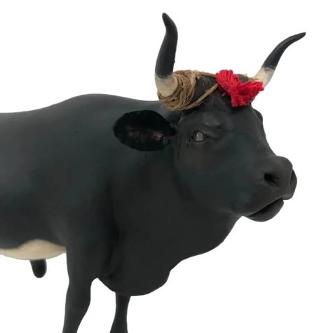 Toro in terracotta con occhi in vetro statuina presepe 2