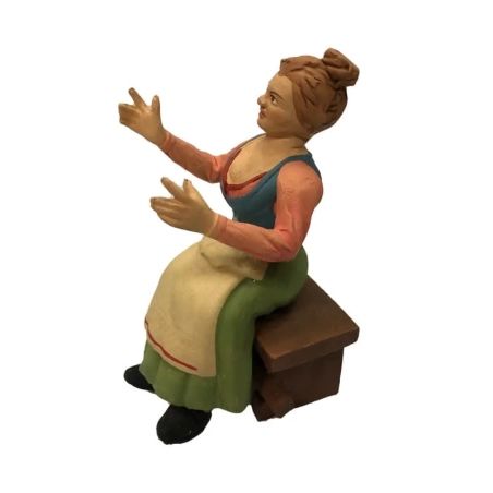 Donna seduta in terracotta 12 cm